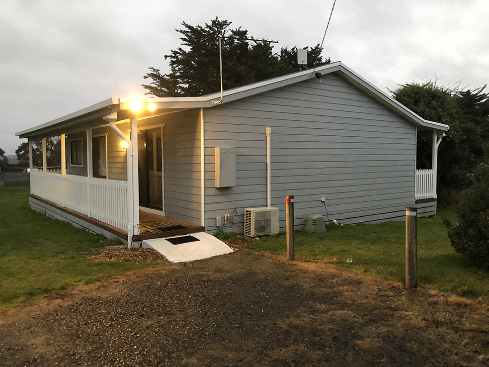 Mellee Cottage | 14 Cope St, Scarsdale VIC 3351, Australia | Phone: 0417 033 774