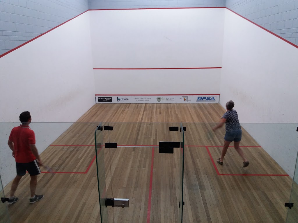 Squash Melbourne | gym | 10 Independence St, Moorabbin VIC 3189, Australia | 0395536005 OR +61 3 9553 6005