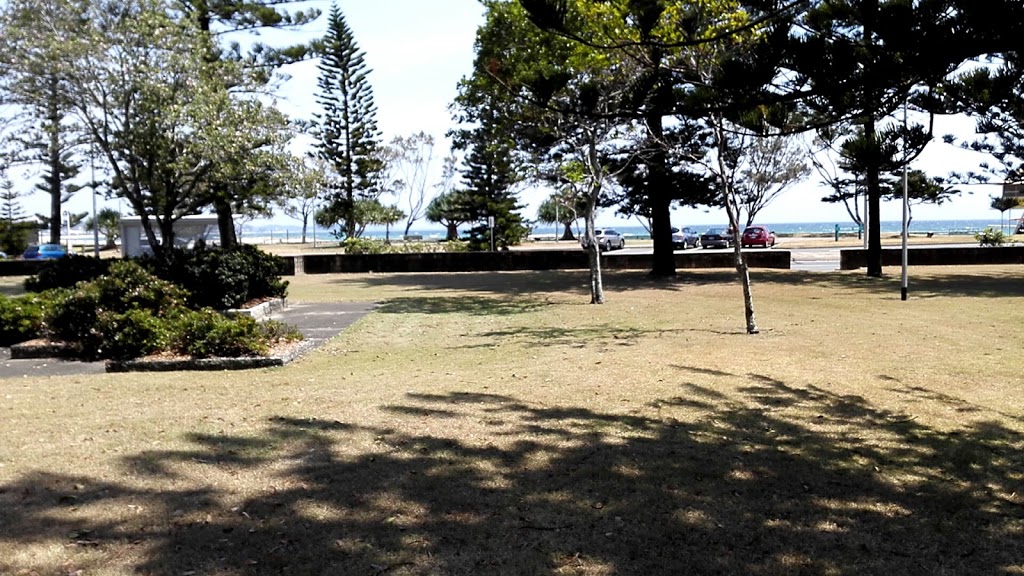 Percy Pease Memorial Park | park | Coolangatta QLD 4225, Australia