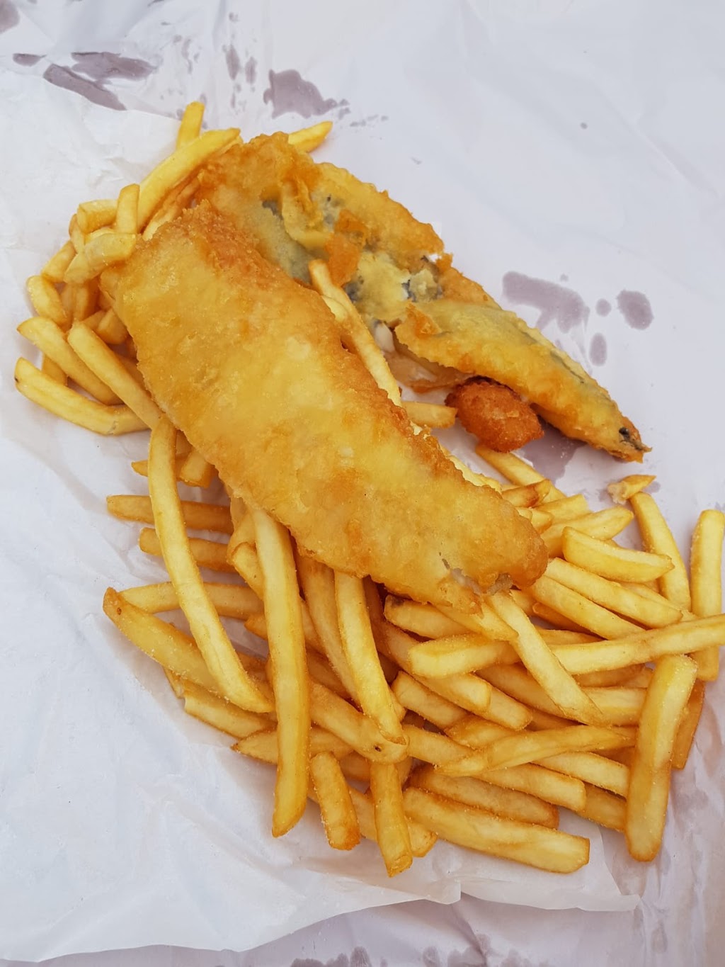 Frying Nemo Fish & Chips | meal takeaway | 32 Lord St, Port Campbell VIC 3269, Australia | 0355986411 OR +61 3 5598 6411