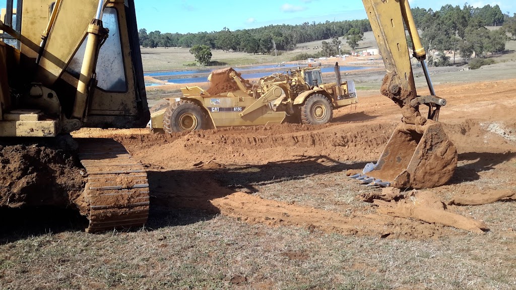 Kannys Earthmoving | 12 Doust St, Manjimup WA 6258, Australia | Phone: (08) 9771 2452