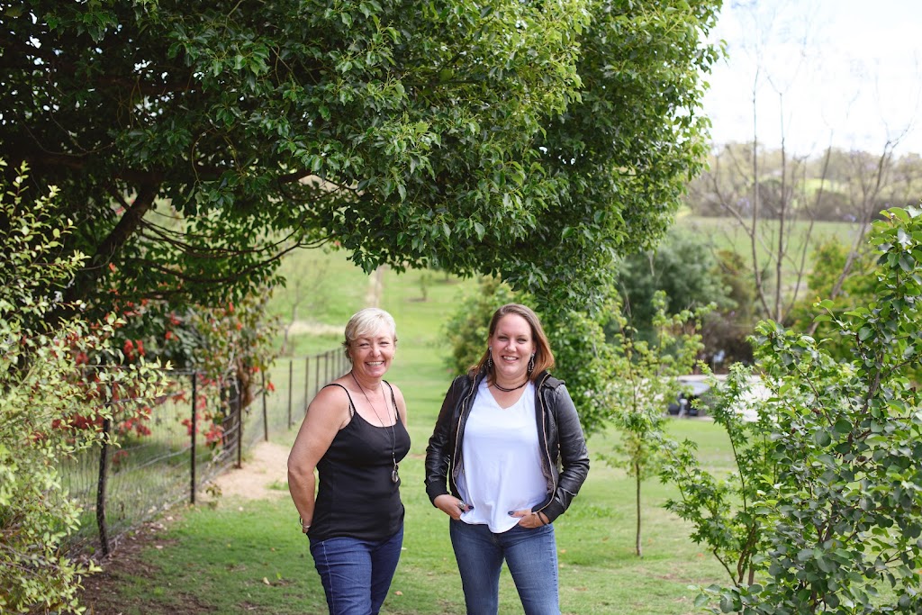 Save My Books | 255 Hoddle St, Howlong NSW 2643, Australia | Phone: 0412 736 401