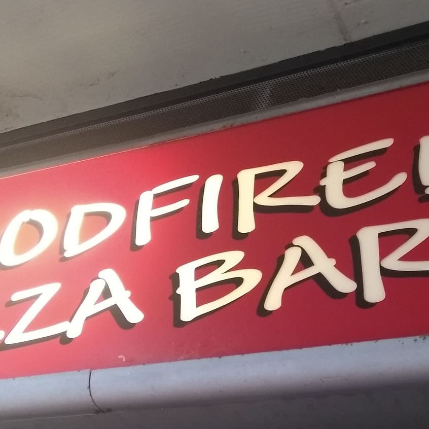 Heat Woodfired Pizza Bar | restaurant | 1/270 Beach Rd, Batehaven NSW 2536, Australia | 0244727400 OR +61 2 4472 7400