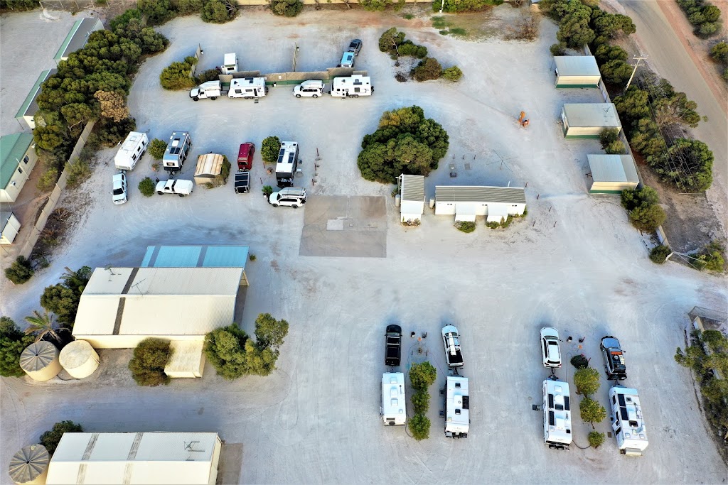 Penong Caravan Park | 4 Stiggants rd, Penong SA 5690, Australia | Phone: (08) 8625 1111