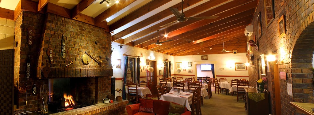 Copper Country Motor Inn and Restaurant | restaurant | 14354 DAguilar Hwy, Nanango QLD 4615, Australia | 0741631011 OR +61 7 4163 1011