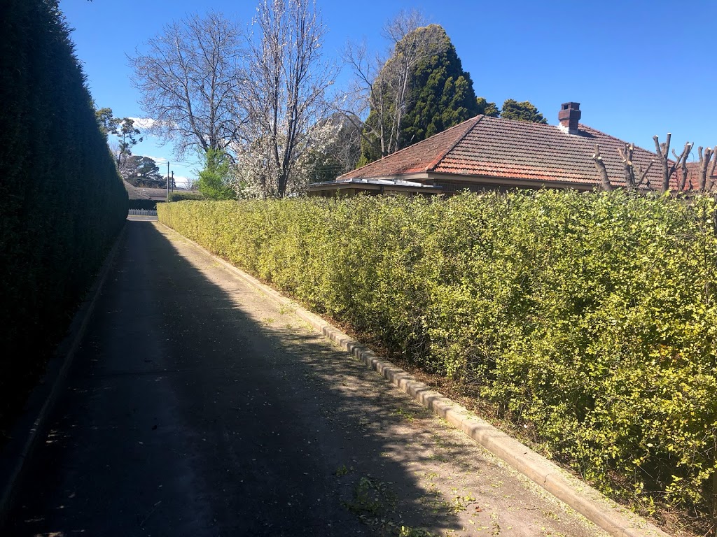 Bowrallawncare (The lawn edging specialist) |  | 11 Elsworth Ave, Mittagong NSW 2575, Australia | 0450785352 OR +61 450 785 352