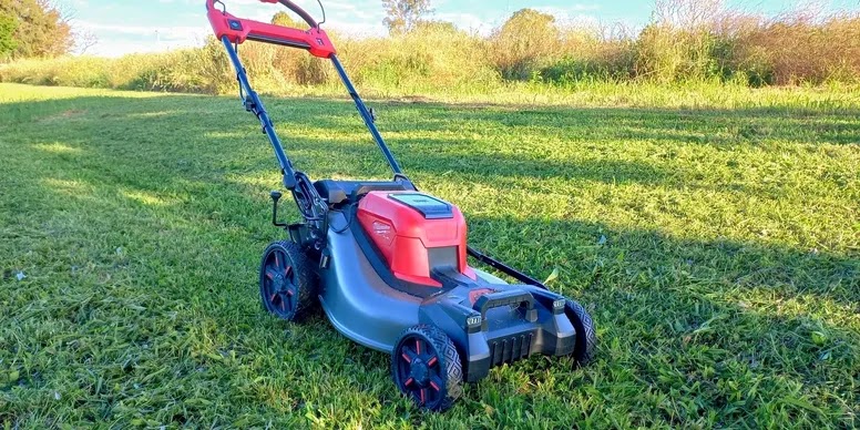 Zap mowing and maintenance | general contractor | 7 Galah Grv, Nambucca Heads NSW 2448, Australia | 0427877896 OR +61 427 877 896