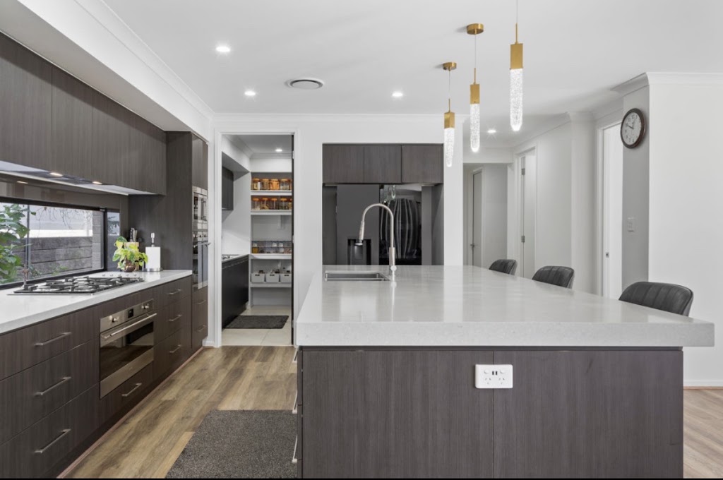 Coronis | 8/25 Pitcairn Way, Pacific Pines QLD 4211, Australia | Phone: (07) 5681 1707