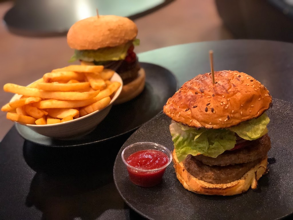 Burger Edge | restaurant | 213 Kent St, Karawara WA 6152, Australia | 0894504165 OR +61 8 9450 4165