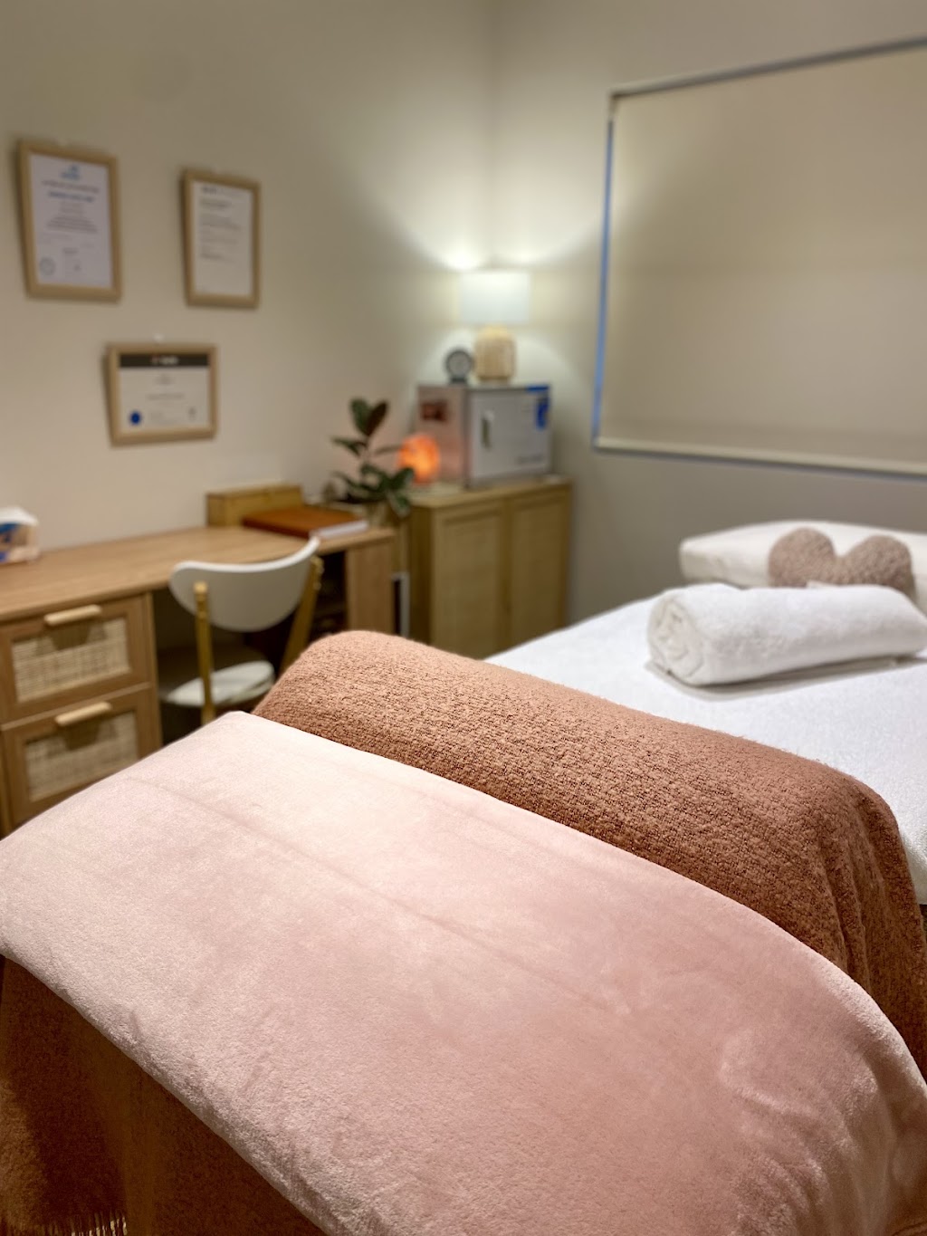 FLEUR MASSAGE THERAPY | FAIRWAY GARDENS WELLNESS CENTRE, 14 Upper Warrell Creek Rd, Macksville NSW 2447, Australia | Phone: 0497 838 862