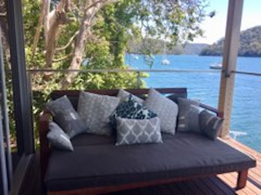 The Deckhouse, Cottage Point | Cottage Point Rd, Cottage Point NSW 2084, Australia | Phone: 0422 442 594