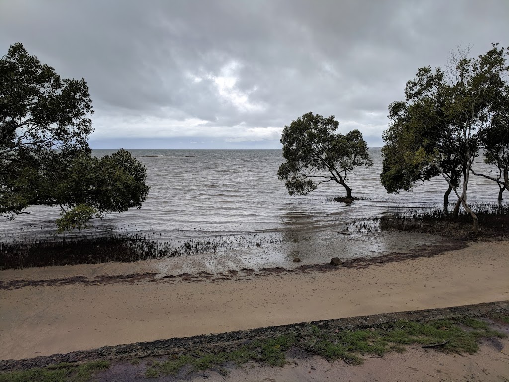 Captain Cook Parade Park, Deception Bay | 2 Captain Cook Parade, Deception Bay QLD 4508, Australia | Phone: (07) 3205 0555