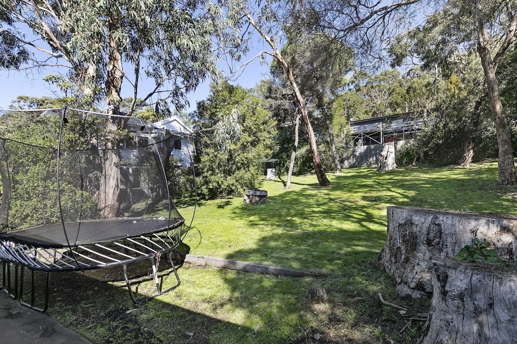 Salt Air - Lorne Holiday Stays | 148 Smith St, Lorne VIC 3232, Australia | Phone: 0497 226 952