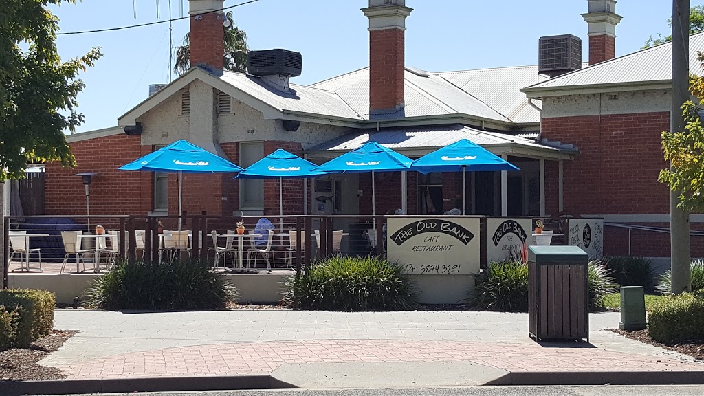 The Old Bank | 2 Murray St, Tocumwal NSW 2714, Australia | Phone: (03) 5874 3291