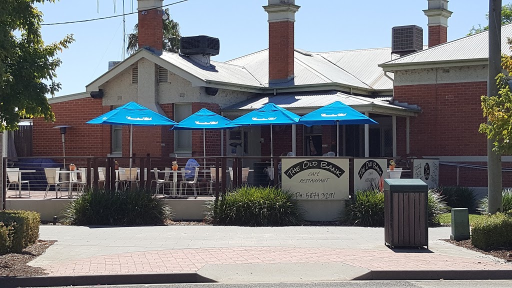 The Old Bank | restaurant | 2 Murray St, Tocumwal NSW 2714, Australia | 0358743291 OR +61 3 5874 3291