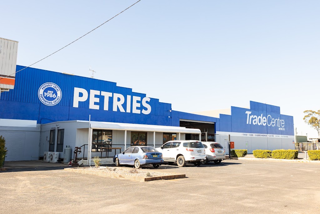Petries Mitre 10 Trade Centre | 62 Fitzroy St, Dubbo NSW 2830, Australia | Phone: (02) 5832 5900