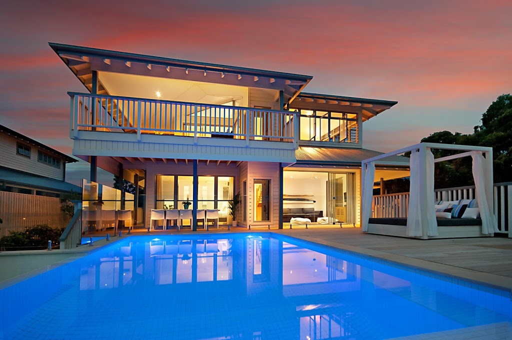 A PERFECT STAY Vantage Over Byron | 57 Ruskin St, Byron Bay NSW 2481, Australia | Phone: 1300 588 277