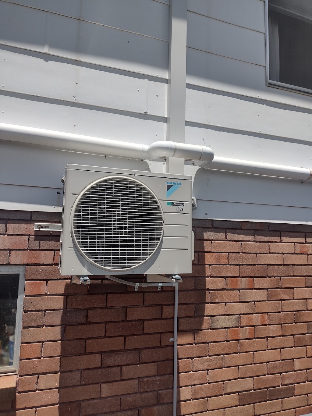 CHILL OUT Refrigeration & Air Conditioning | 352 Hawken Rd, Tomerong NSW 2540, Australia | Phone: 0438 476 771