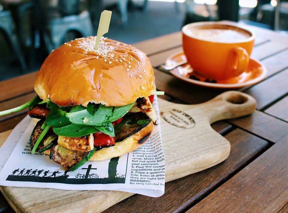 The Local Bean@ Knightsbridge | 5a/159 Ridgecrop Dr, Castle Hill NSW 2154, Australia | Phone: (02) 9634 7082