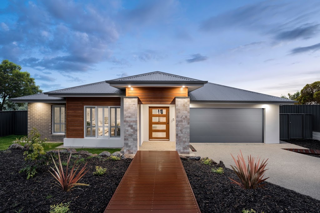 Southern Vale Homes - Kinchington display homes | general contractor | 134 Streets Rd, Leneva VIC 3691, Australia | 1300888003 OR +61 1300 888 003