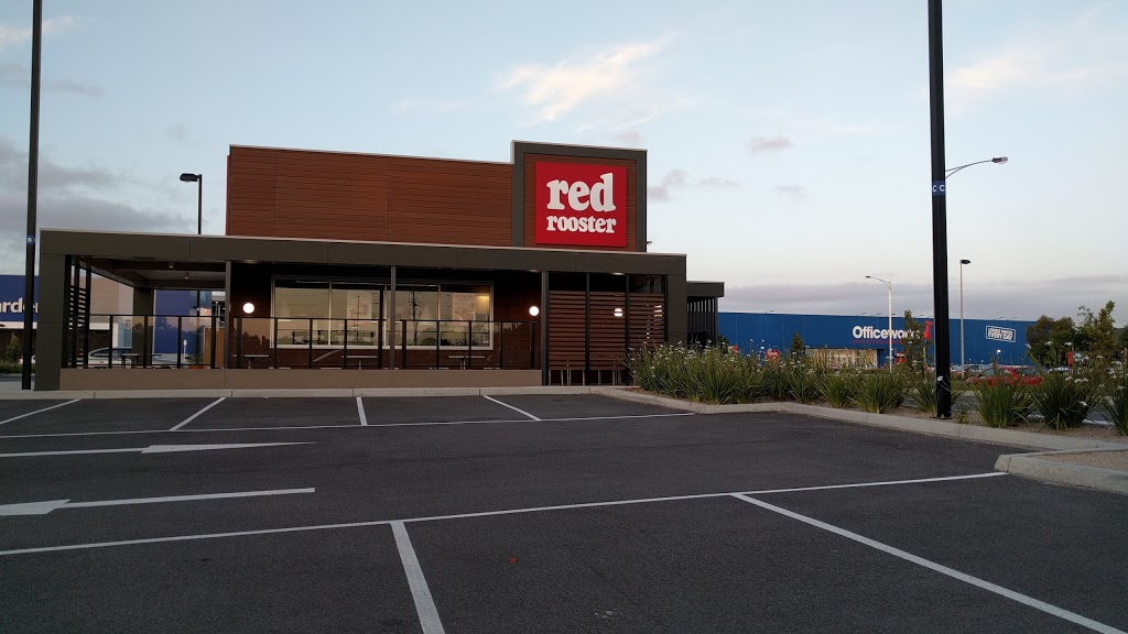 Red Rooster | restaurant | 825 Lakeside Blvd, Pakenham VIC 3810, Australia | 0359415592 OR +61 3 5941 5592