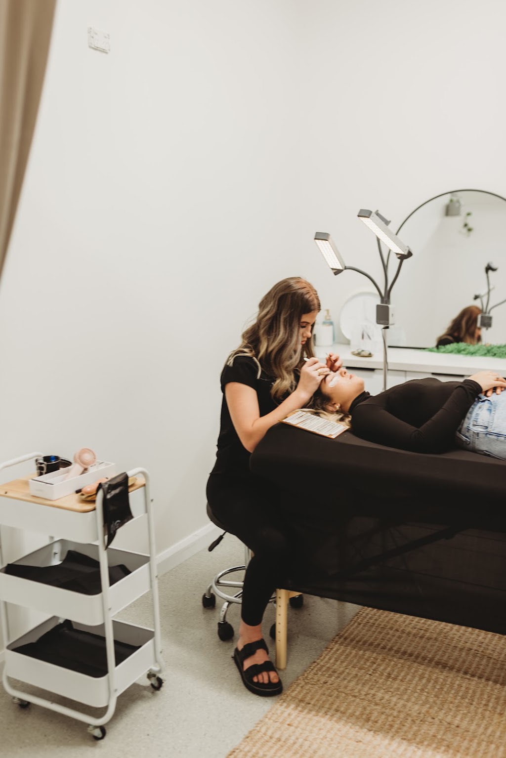 Luxe Beauty Australia | Shop 4/9 Dutton St, Walkerston QLD 4751, Australia | Phone: 0477 267 841