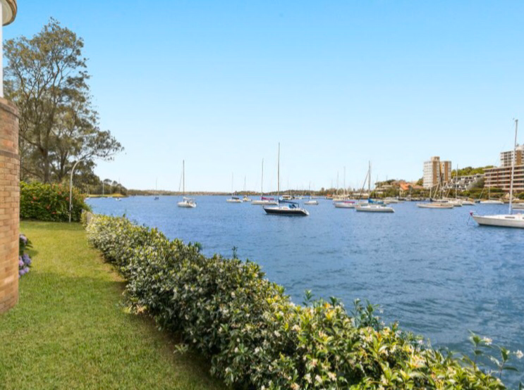 David Rea - Property Professional | real estate agency | 131 Gannons Rd, Caringbah South NSW 2229, Australia | 0414232575 OR +61 414 232 575