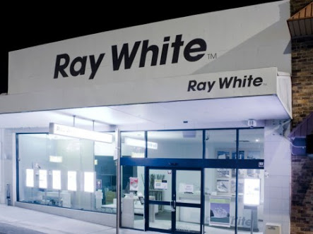 Ray White Toronto | 5 The Boulevarde, Toronto NSW 2283, Australia | Phone: (02) 4959 6577