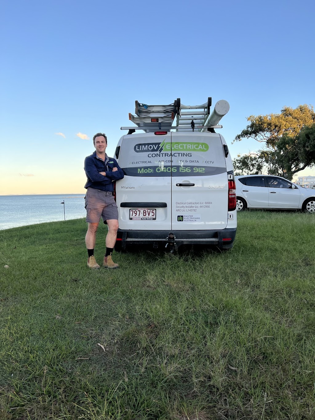 Limov Electrical Contracting | 19 Fourth Ave, Scarborough QLD 4020, Australia | Phone: 0406 156 912