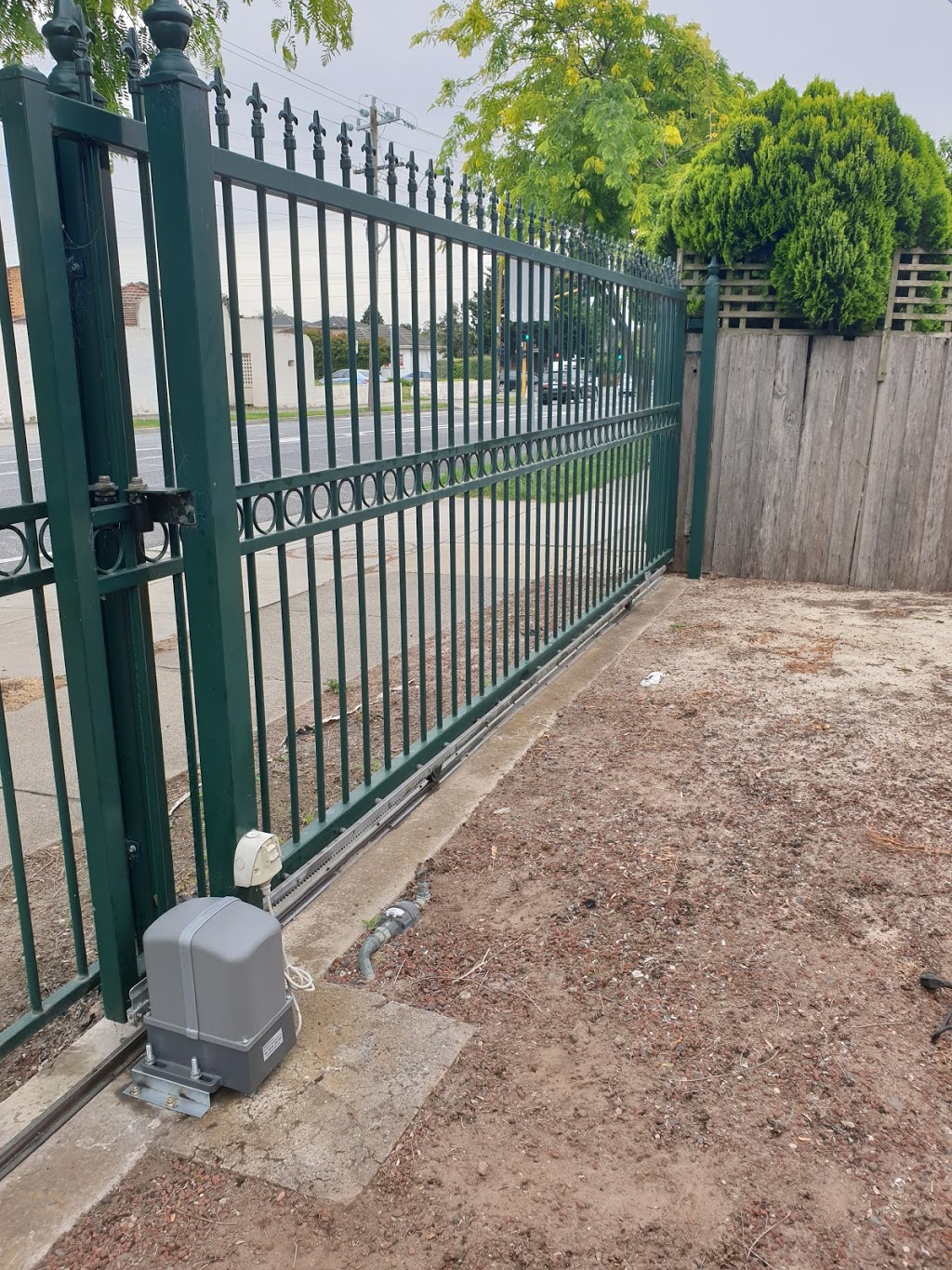 Australian Automatic Gates | 14 Odette Way, South Morang VIC 3752, Australia | Phone: 0492 330 000