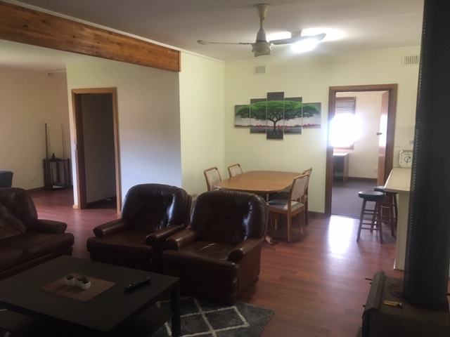 4 Bedroom Accomodation |  | 112 Wedgewood Rd, Seddon SA 5220, Australia | 0427596073 OR +61 427 596 073