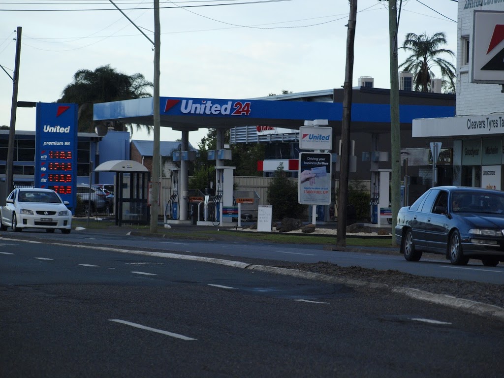 United Petroleum | gas station | 56 Victoria St, Taree NSW 2430, Australia | 0265521581 OR +61 2 6552 1581