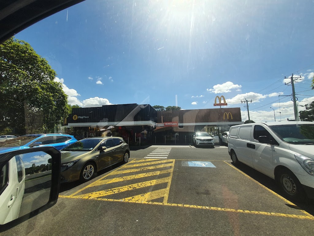 McDonalds Melbourne Airport Drive | restaurant | Corner Airport Drive &, Link Rd, Melbourne Airport VIC 3045, Australia | 0383368200 OR +61 3 8336 8200