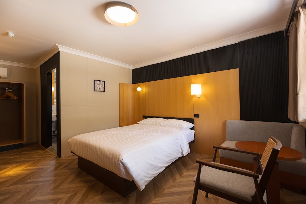Mu S Boutique Motel | 9318 Newell Hwy, Coonabarabran NSW 2357, Australia | Phone: (02) 6842 1766