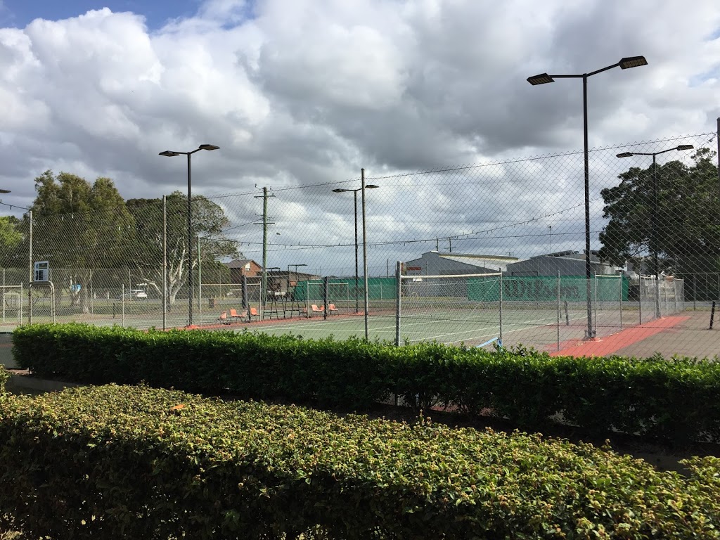 Woongoolba Tennis Club |  | 1042 Stapylton Jacobs Well Rd, Woongoolba QLD 4207, Australia | 0411478880 OR +61 411 478 880