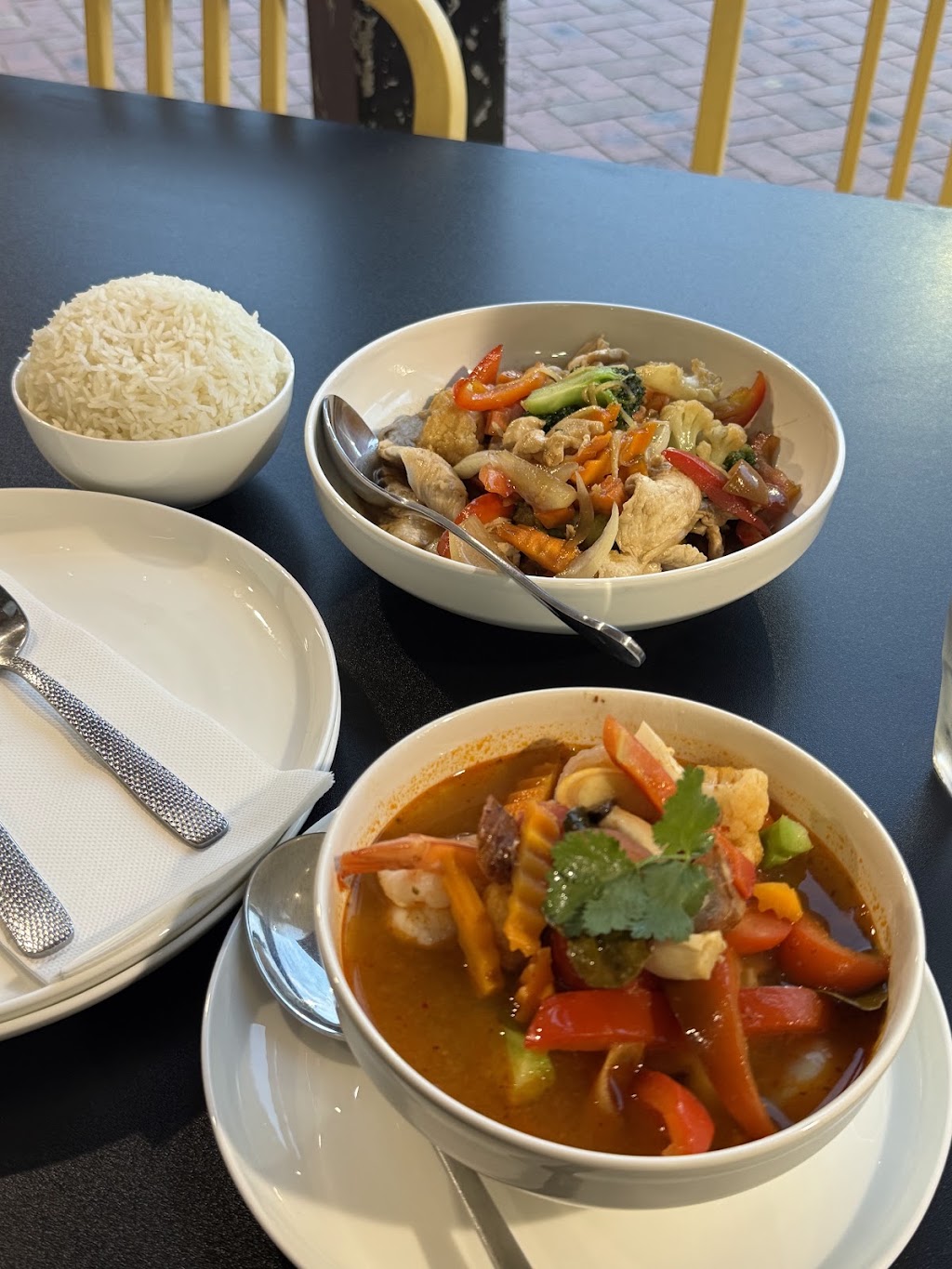 Nans Thai Restaurant | 2432 Frankston - Flinders Rd, Bittern VIC 3918, Australia | Phone: (03) 5931 5743