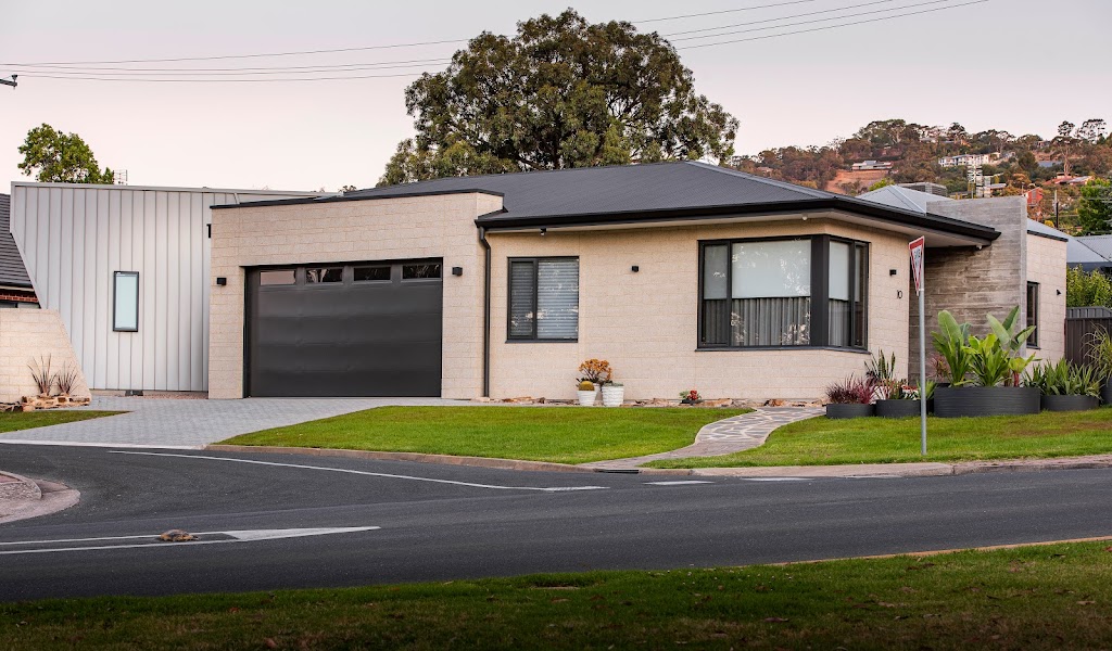 Samalex Pty Ltd. | general contractor | 216 Mount Barker Rd, Aldgate SA 5154, Australia | 0883701155 OR +61 8 8370 1155