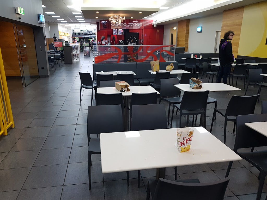 McDonalds Wallan North | cafe | 1015 Hume Fwy, Wallan VIC 3756, Australia | 0357832060 OR +61 3 5783 2060