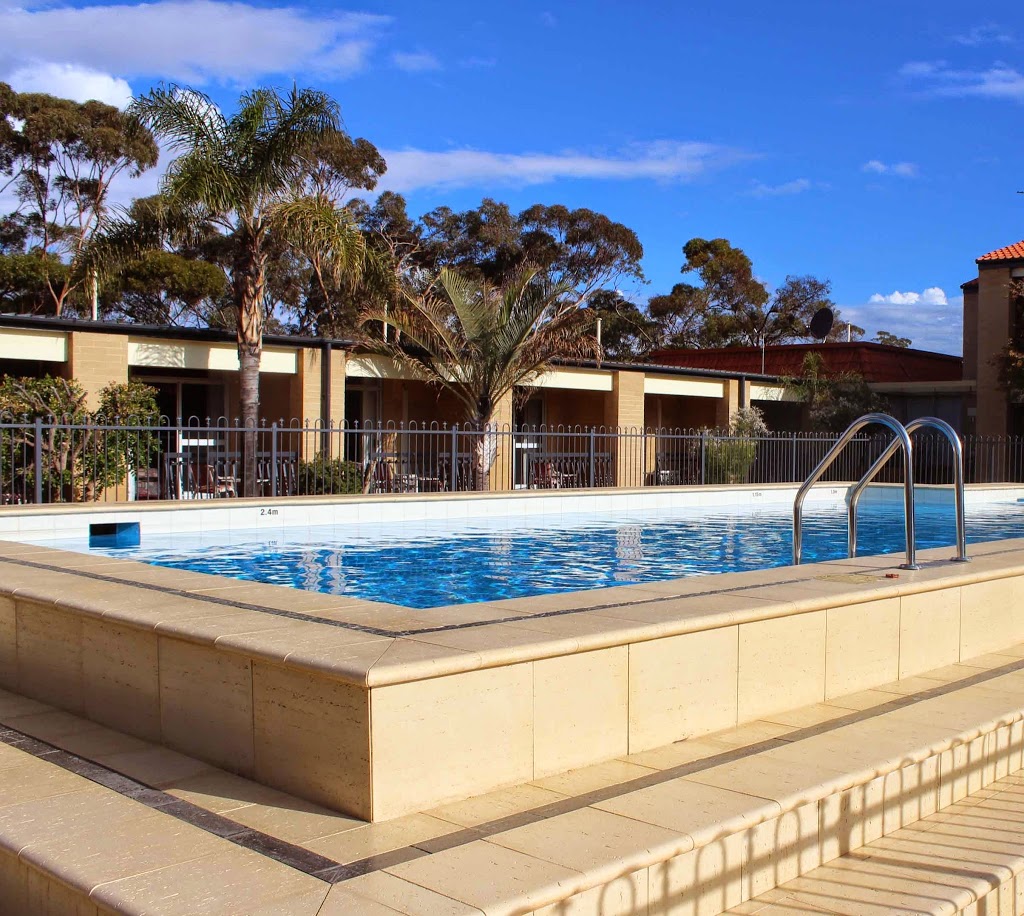 Kambalda Hotel | lodging | 26 Bluebush Rd, Kambalda West WA 6442, Australia | 0860022680 OR +61 8 6002 2680