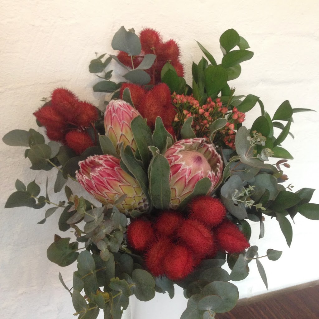 Something Beautiful by Eriko | florist | 31 Challis St, Newport VIC 3015, Australia | 0401879012 OR +61 401 879 012
