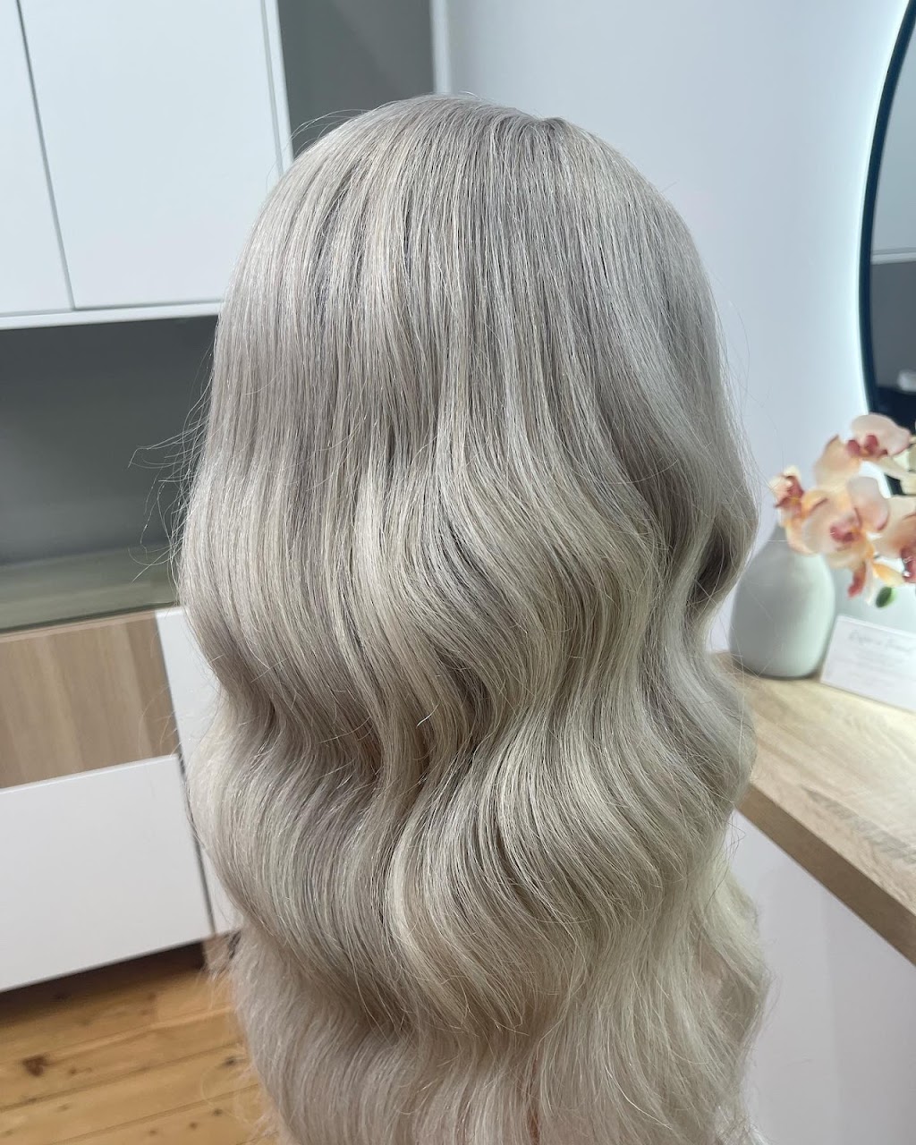 Omnia Hair & Lashes | 23 Ursula Rd, Bulli NSW 2516, Australia | Phone: 0413 762 315