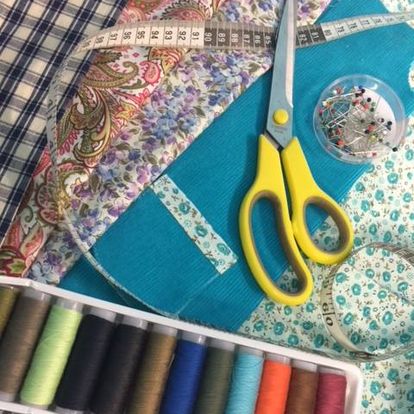 Lorraines Creative Corner | 22 Chinchilla Way, Albion Park NSW 2527, Australia | Phone: 0406 797 945