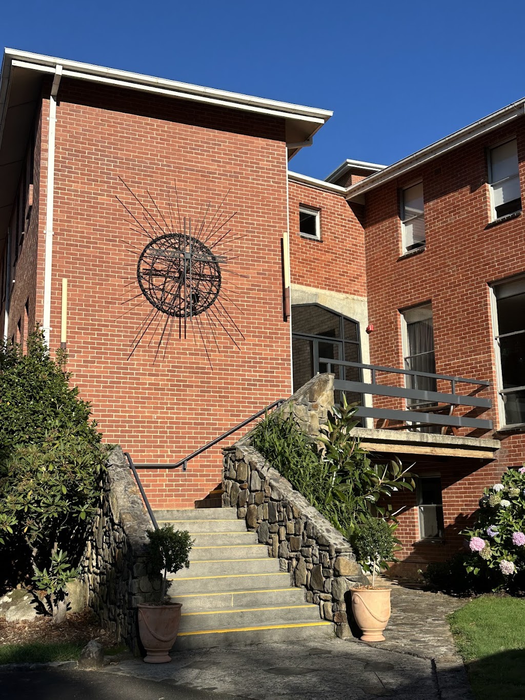 Santhom Grove | 80 McNamaras Rd, Wesburn VIC 3799, Australia | Phone: 0407 324 224