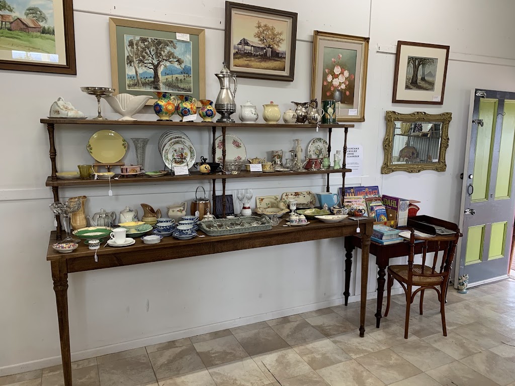 Old School - Antiques and Vintage | 14 Fulham St, Toogoolawah QLD 4313, Australia | Phone: 0438 907 181