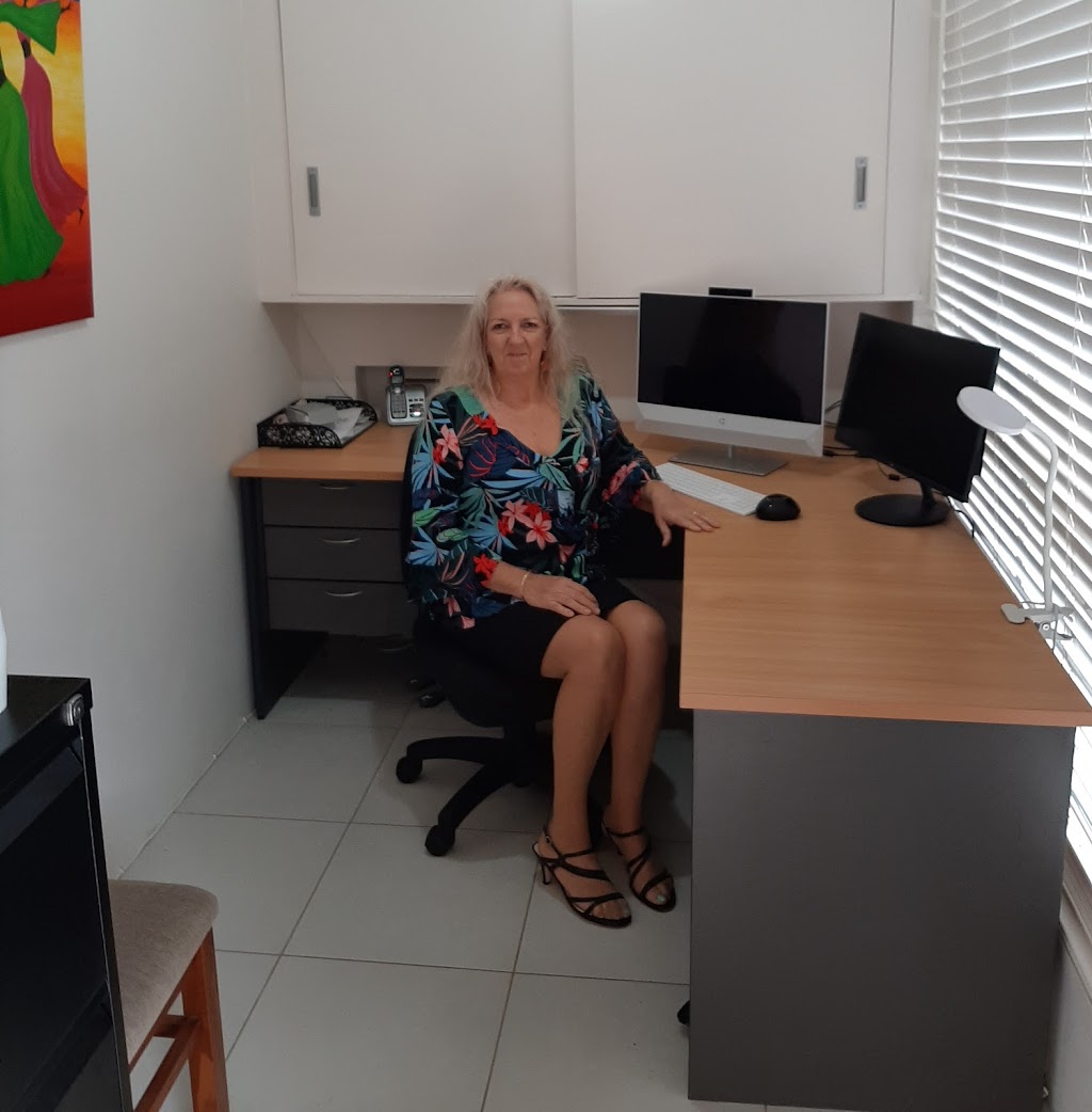 Christine Cummings BAS & Bookkeeping Services | accounting | 19 Kinchela Ave, Toormina NSW 2452, Australia | 0419985895 OR +61 419 985 895
