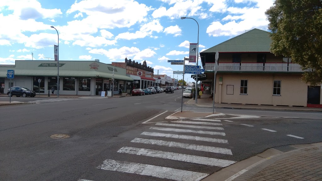 Annies Cafe | 100 Patrick St, Laidley-Plainlands Road, Laidley QLD 4341, Australia | Phone: (07) 5465 3241