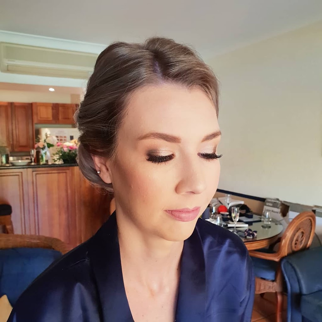 Tableland Bridal & Event Makeup | 10 Lavender Cres, Atherton QLD 4883, Australia | Phone: 0447 392 222