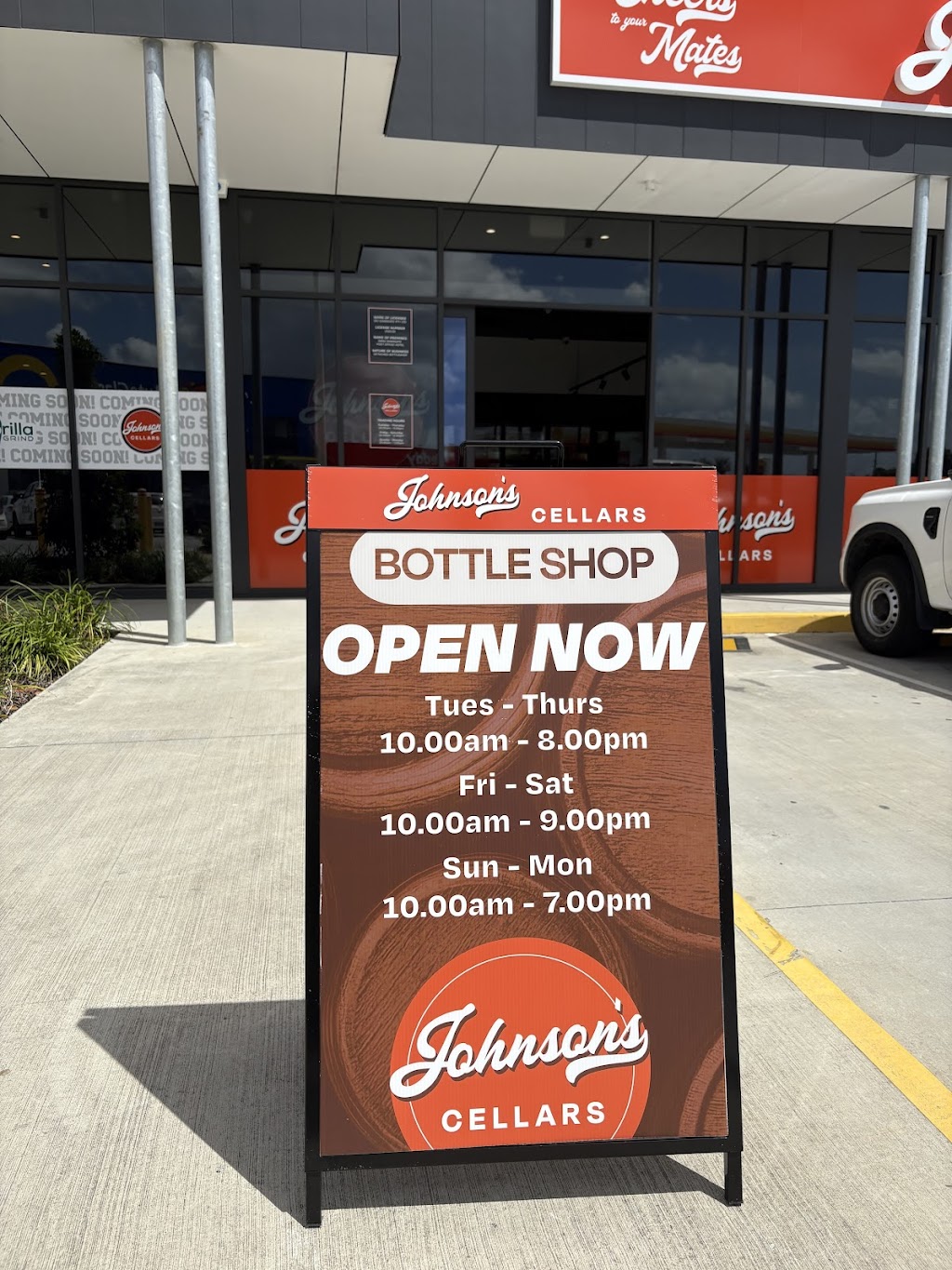 Johnsons Cellars Brendale | 2/2 Linkfield Rd, Brendale QLD 4500, Australia | Phone: 0492 208 922