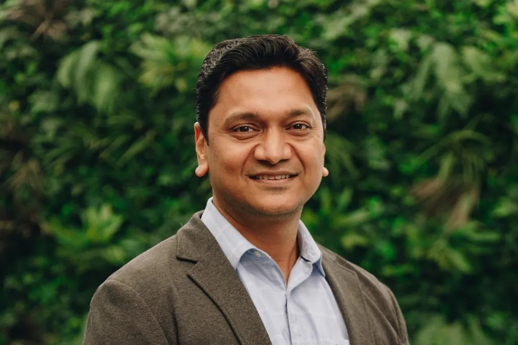 Dr Abhishek Gupta | 67 King St, Warrawong NSW 2502, Australia | Phone: (02) 4243 9260