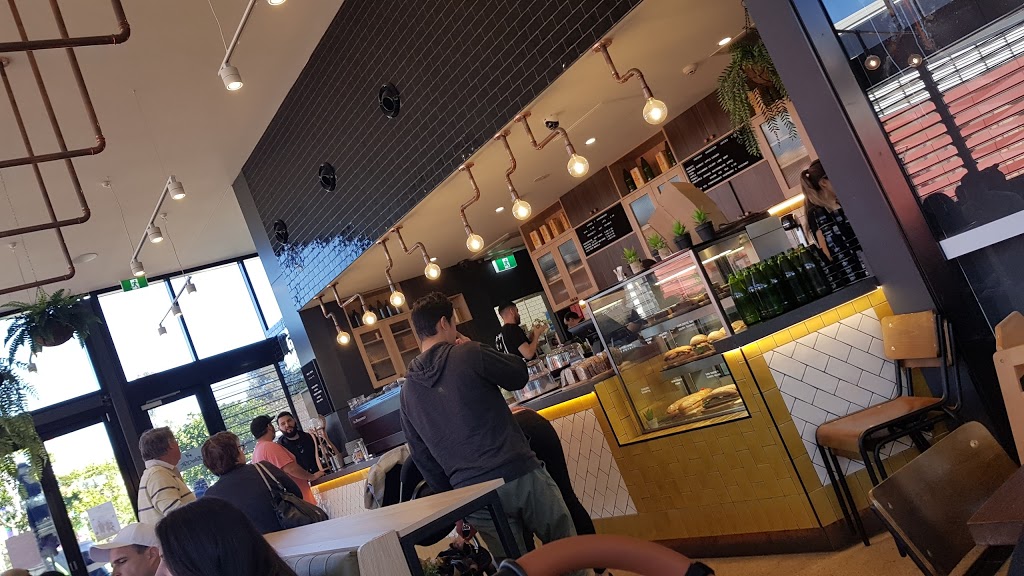 Black Elk Espresso | restaurant | 600 Kurrajong Rd, Carnes Hill NSW 2171, Australia | 0296077870 OR +61 2 9607 7870